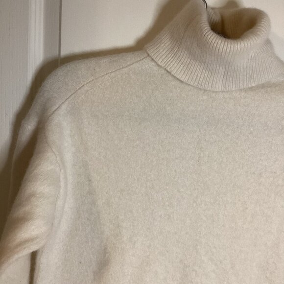 Babaton Women's Cashmere Cropped Knit Turtleneck Sweater Size S Super Soft Warm - Picture 5 of 9